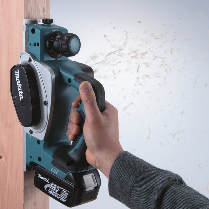 MAKITA DKP180RTJ Akumulatorowe strug do drewna LXT®