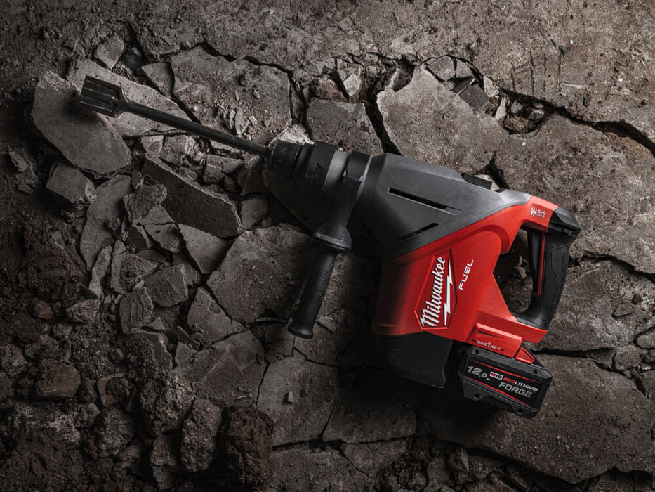 Milwaukee  Młot SDS-max aku. 15,2J M18FHACO757-0C 4933 4934 45
